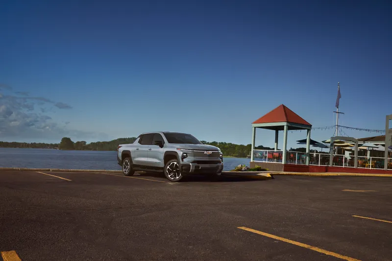 2025 Chevrolet Silverado EV