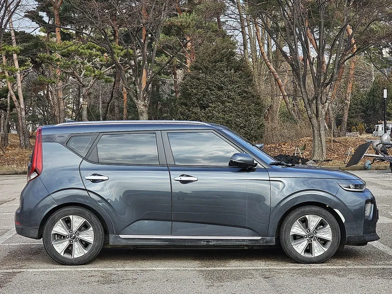 2025 Kia Soul EV — electric vehicle available in Canada