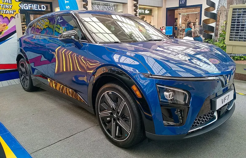 2026 VinFast VF 7